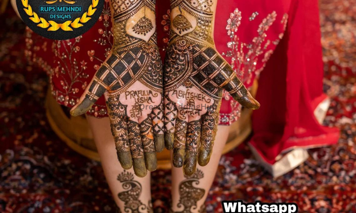 Rups Mehndi Designs
